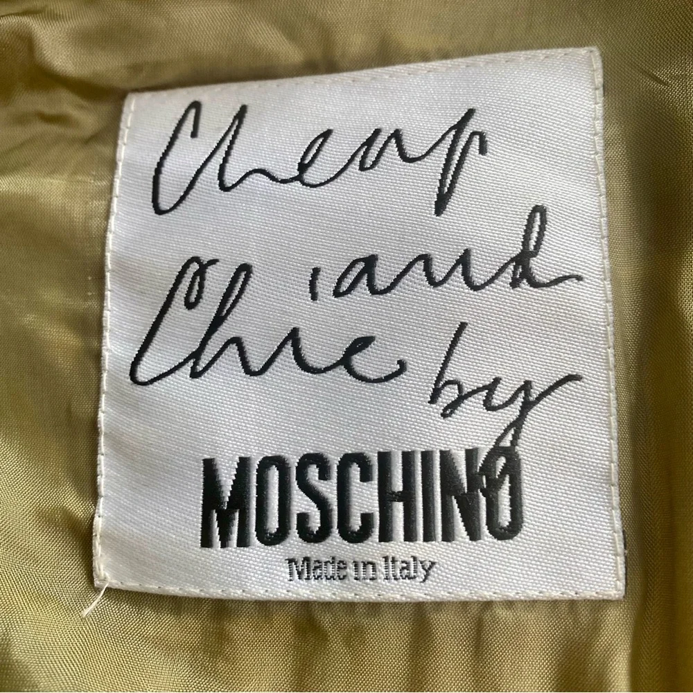 Vintage MOSCHINO Cheap & Chic Beige Belted Jacket Size 10 - Picture 6 of 10